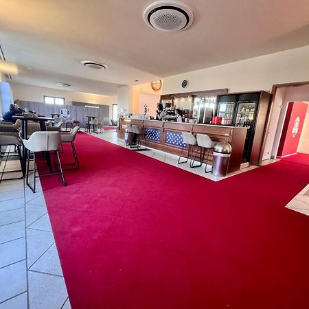 Holidays Homes Rome Golf Appartamenti Marco Simone Aeb Exterior photo
